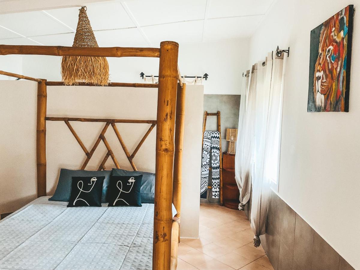 סומון La Maison De Jeanne Et Lea מראה חיצוני תמונה